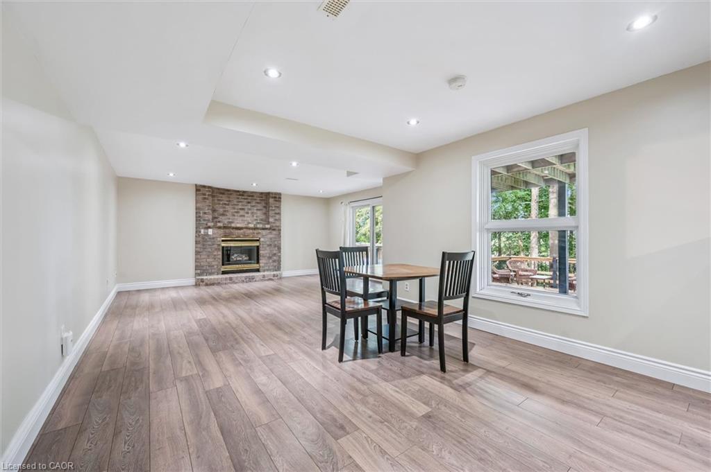 21 Tinatawa Court Property Photo 24
