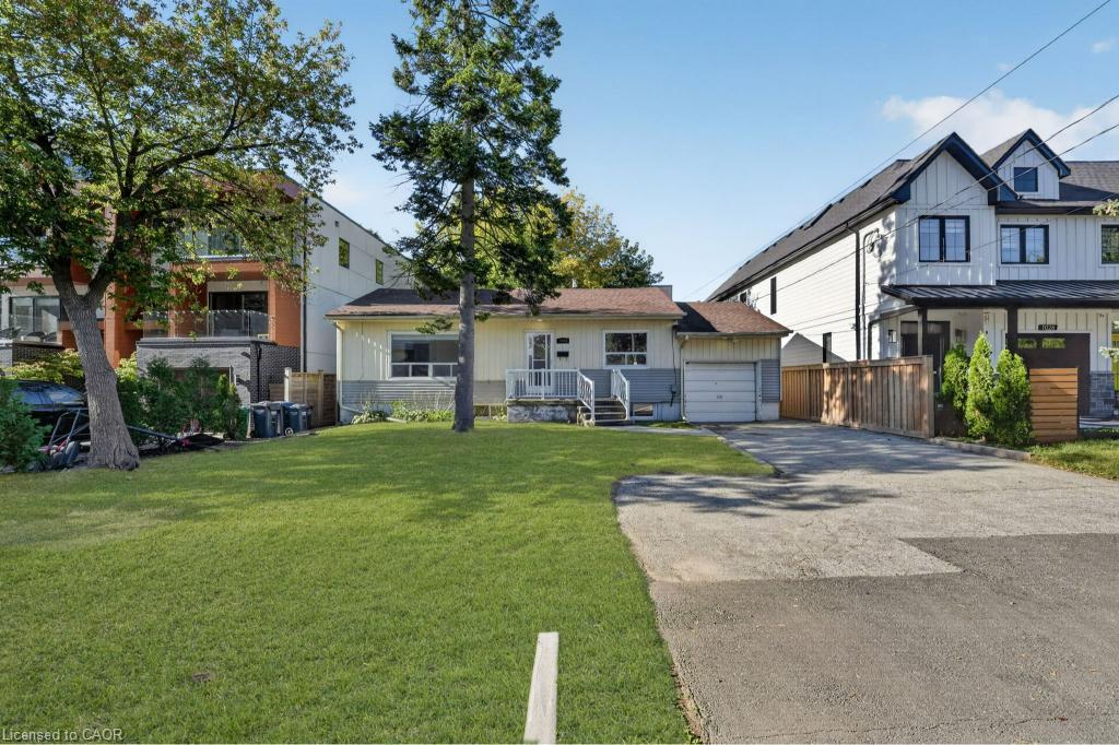 1024 Roosevelt Road Property Photo 1
