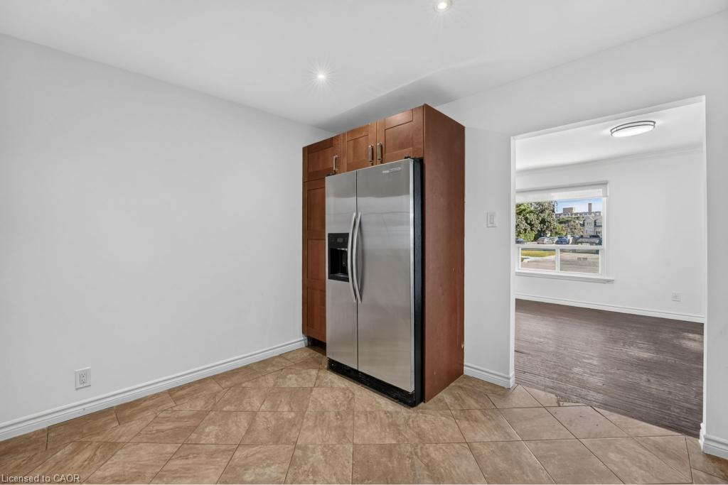 1024 Roosevelt Road Property Photo 14