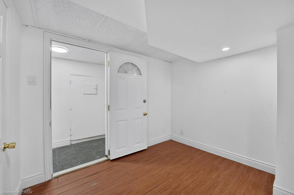1024 Roosevelt Road Property Photo 26