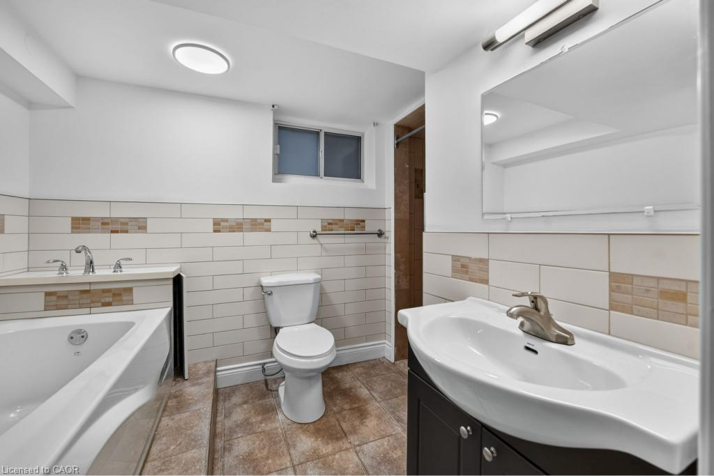 1024 Roosevelt Road Property Photo 35