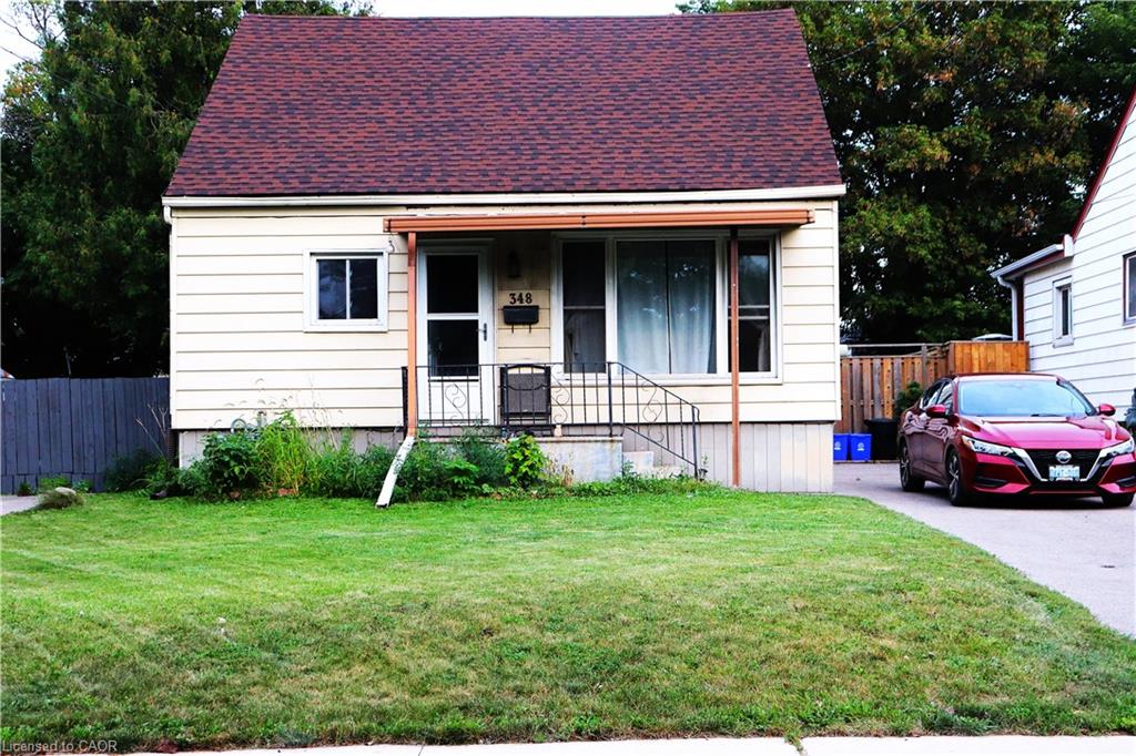 348 Weir Street N Property Photo 1