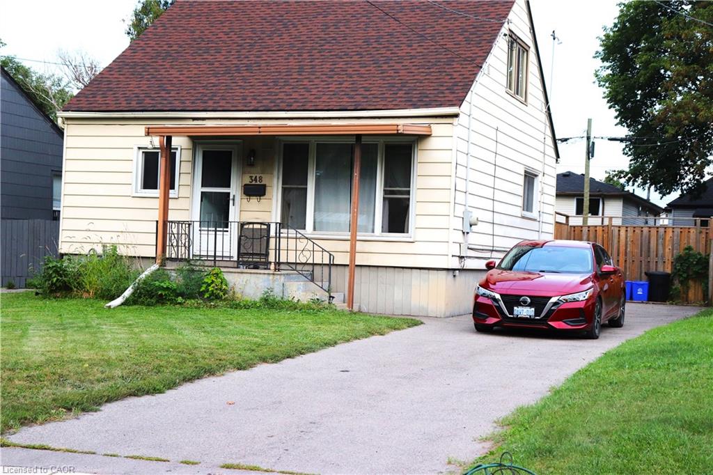 348 Weir Street N Property Photo 2