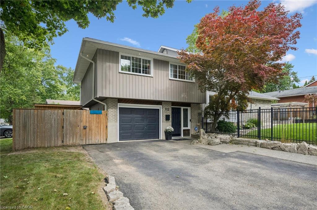 112 Margaret Avenue N Property Photo 2