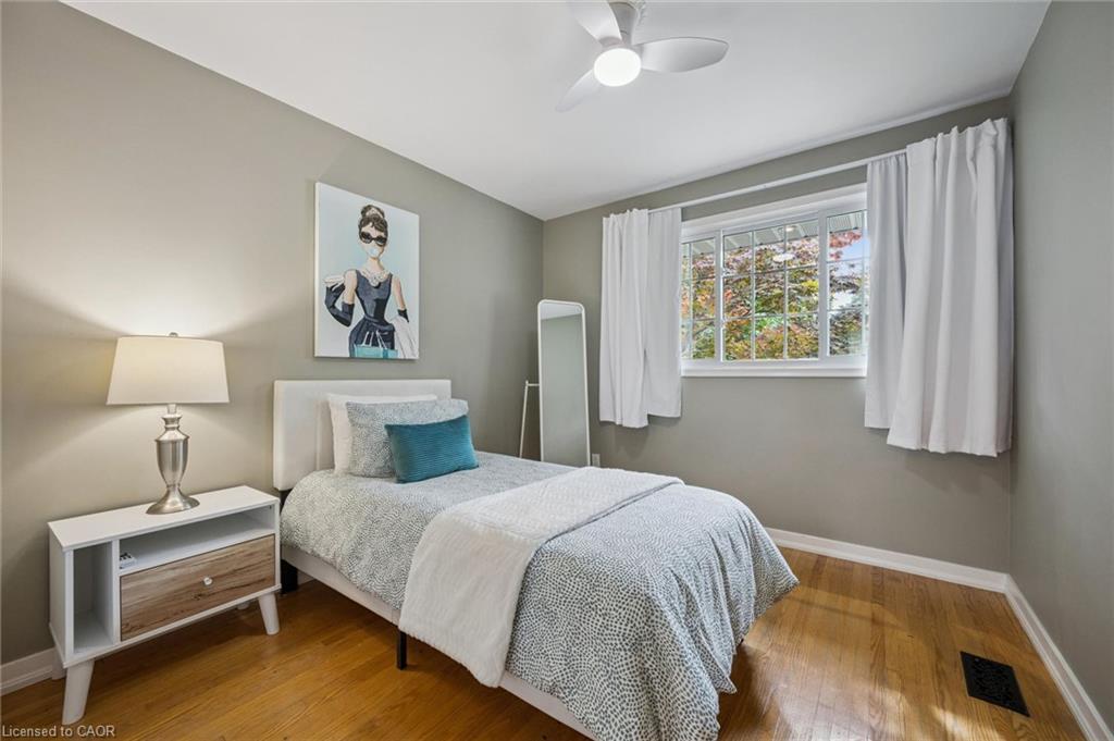 112 Margaret Avenue N Property Photo 23
