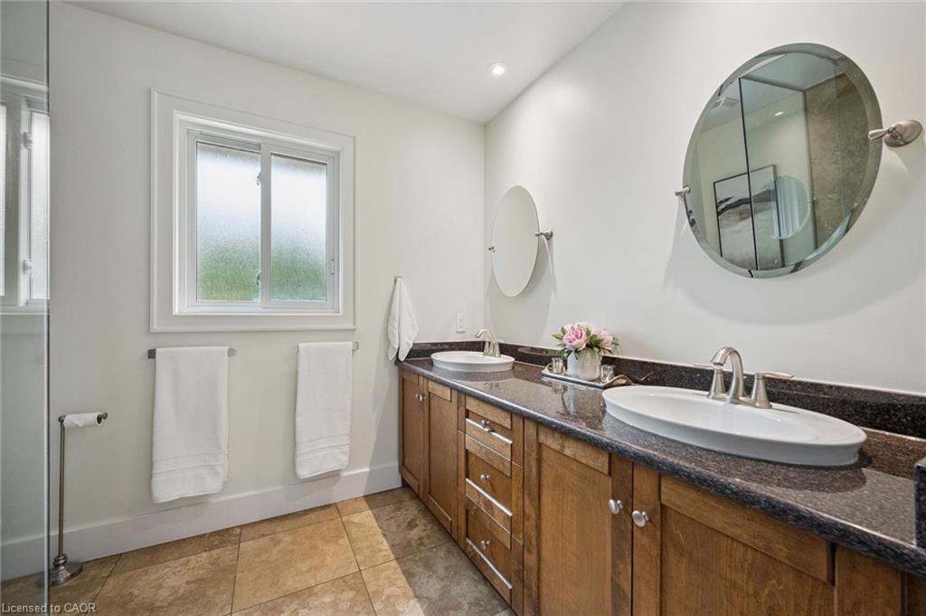 112 Margaret Avenue N Property Photo 30