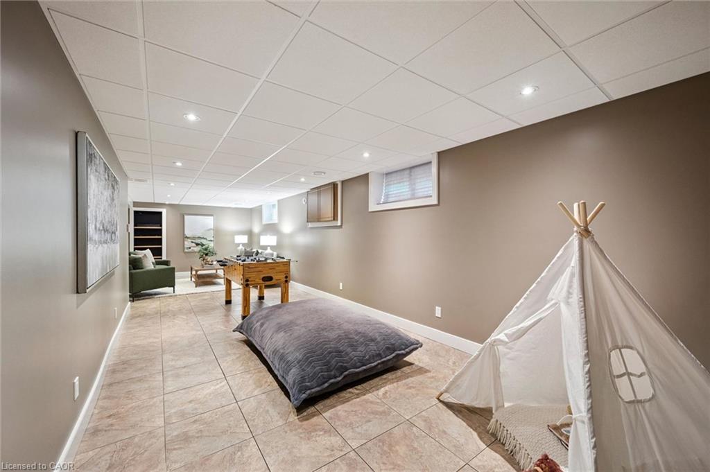 112 Margaret Avenue N Property Photo 32