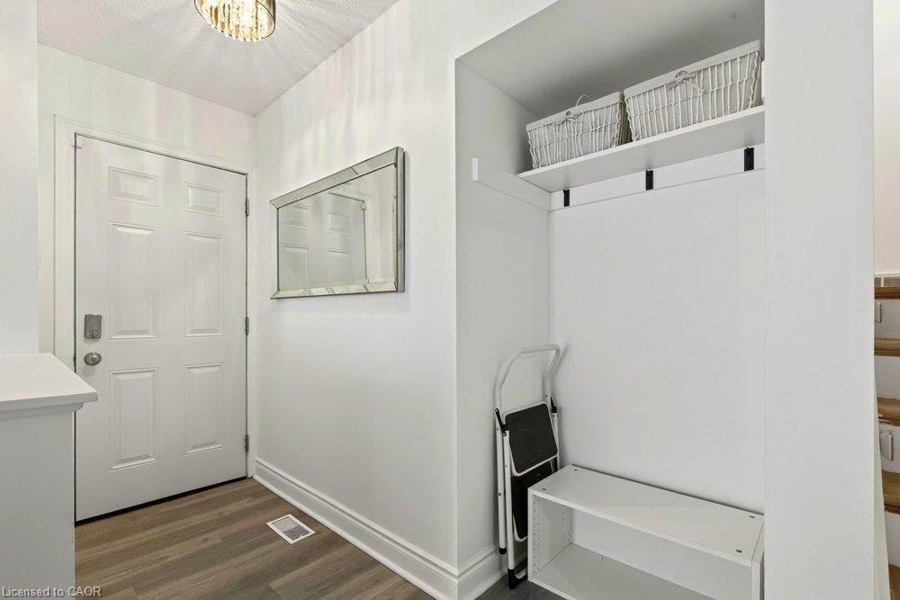 27 Gretna Court Property Photo 2