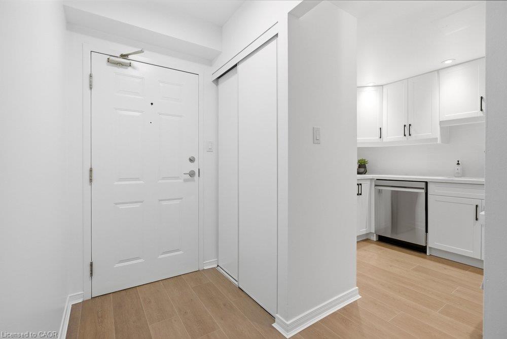 204-5090 Pinedale Avenue Property Photo 7