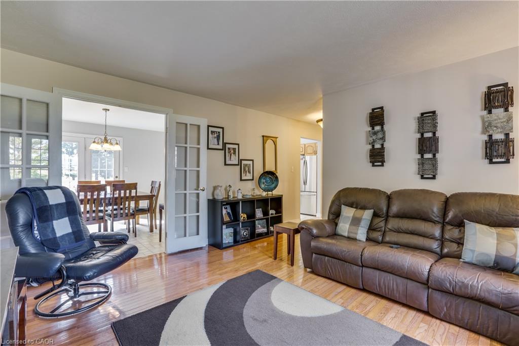 41 Church Street W Property Photo 10