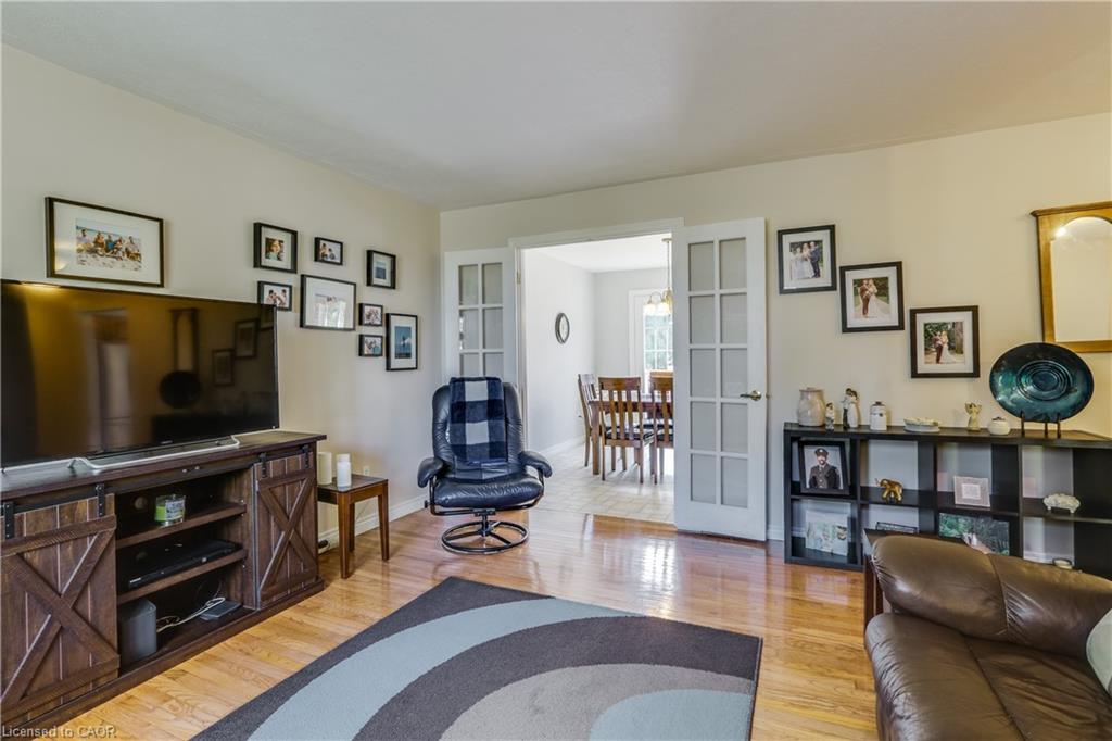 41 Church Street W Property Photo 11