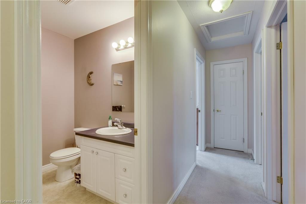41 Church Street W Property Photo 18