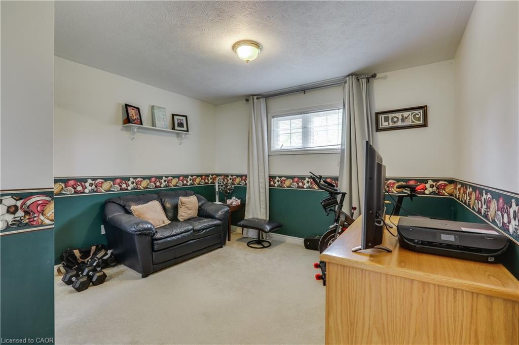 41 Church Street W Property Photo 26