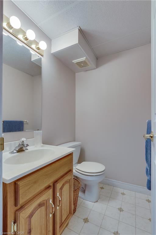 41 Church Street W Property Photo 38