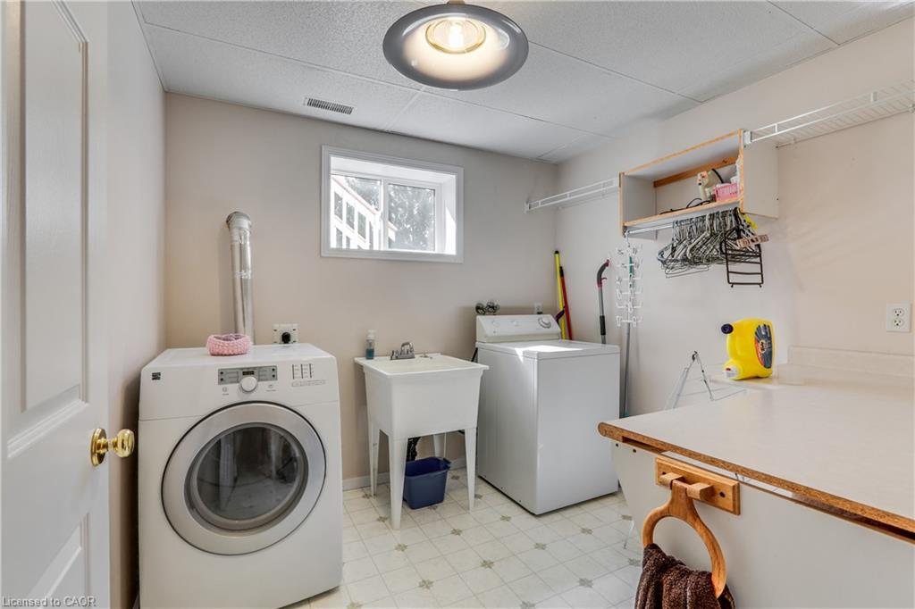 41 Church Street W Property Photo 39