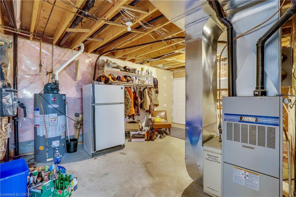 41 Church Street W Property Photo 40