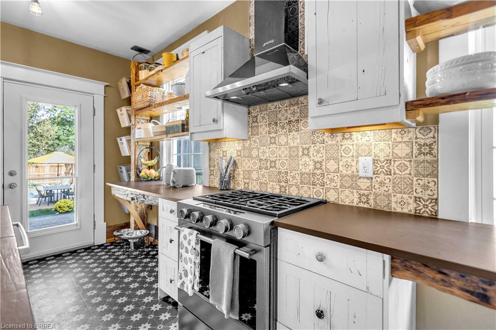 17 Alexander Avenue Property Photo 10