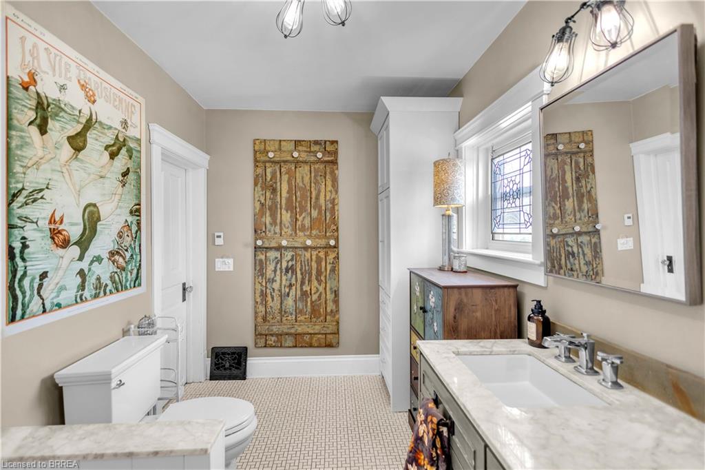 17 Alexander Avenue Property Photo 28