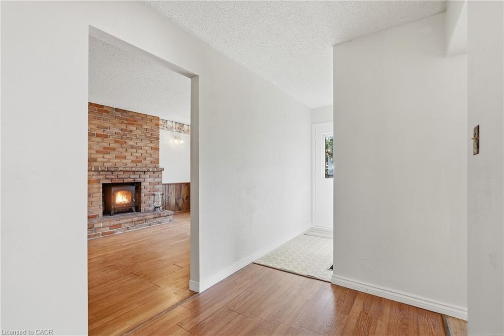 471 Knightsbridge Crescent Property Photo 25