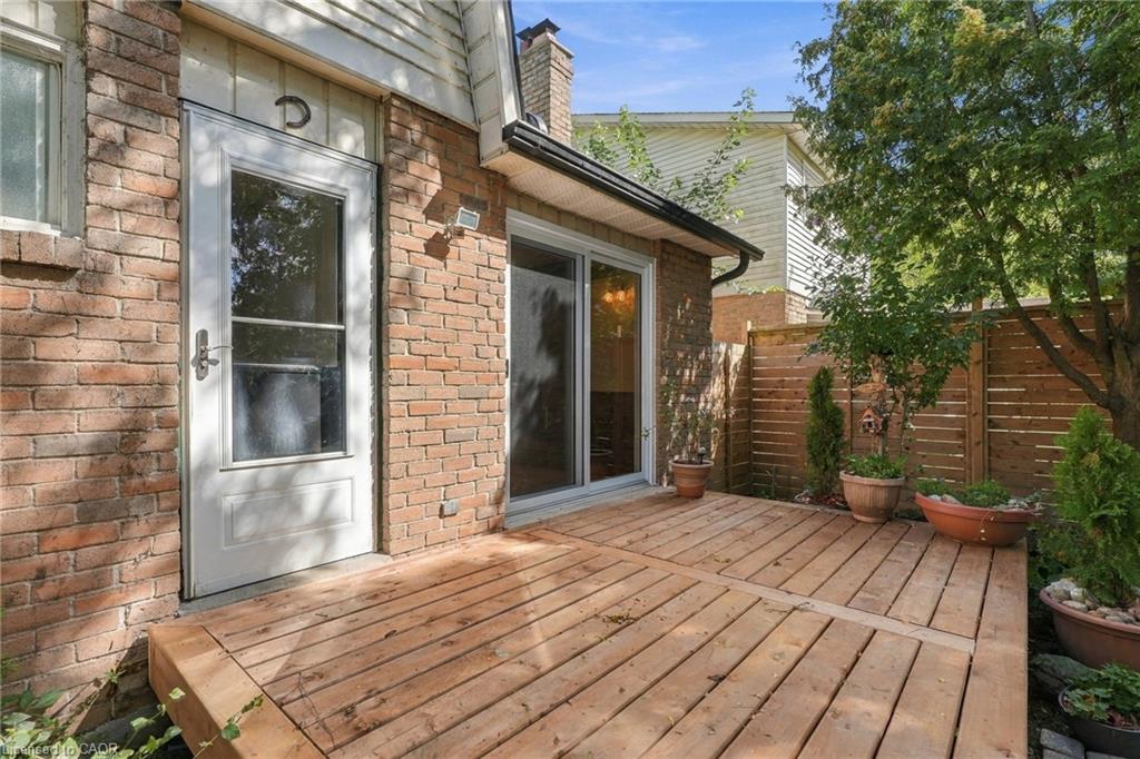 471 Knightsbridge Crescent Property Photo 45