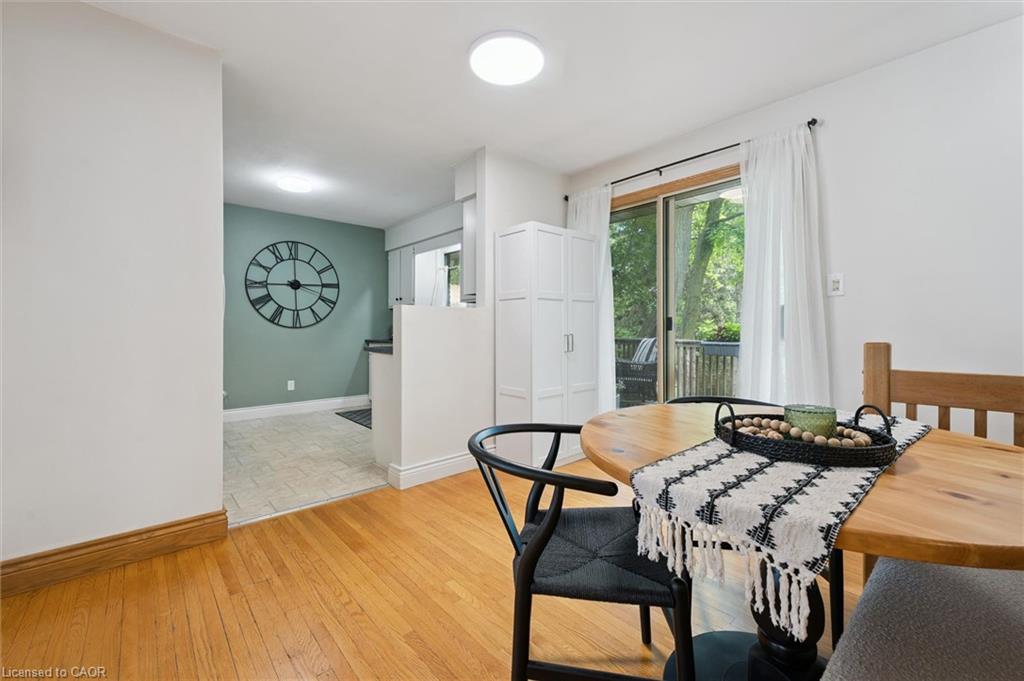 135 Bridge Street W Property Photo 12