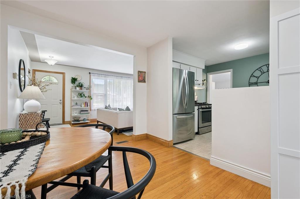 135 Bridge Street W Property Photo 13