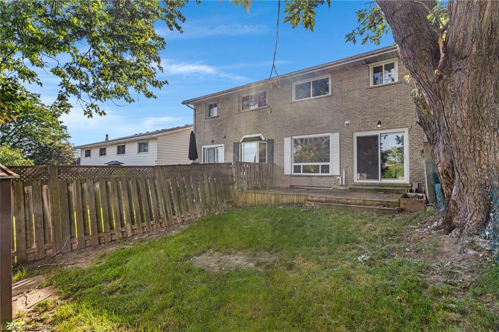 104 Ralgreen Crescent Property Photo 33