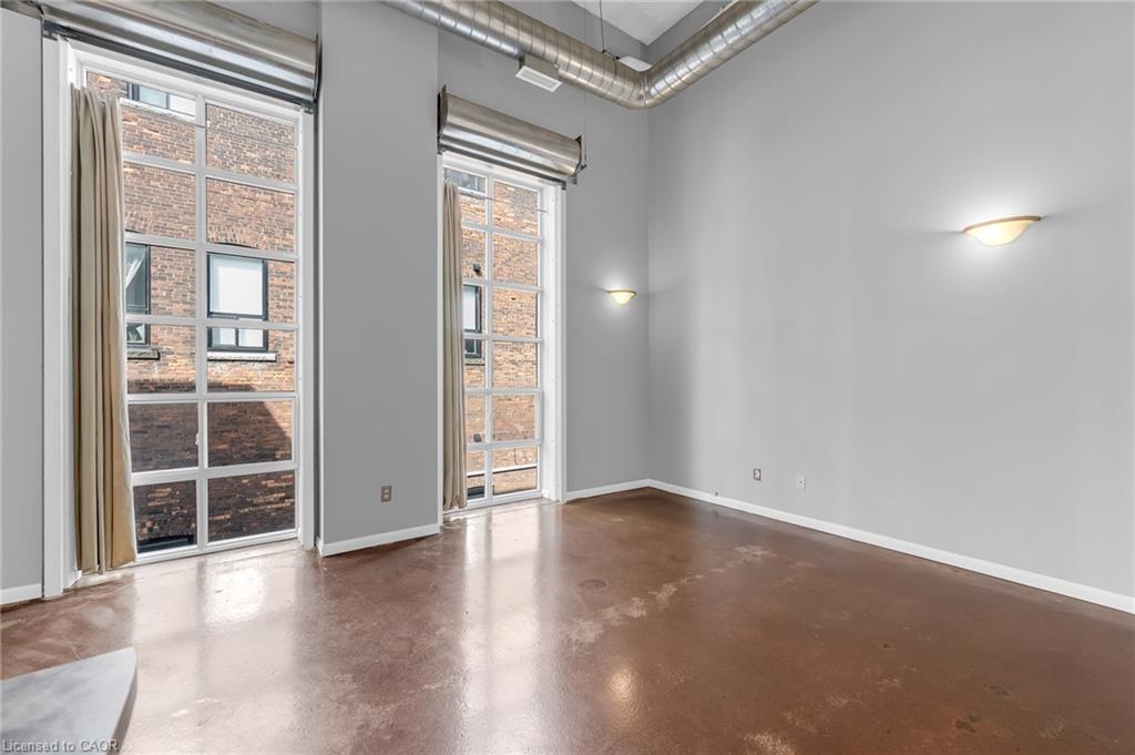 405-11 Rebecca Street Property Photo 10