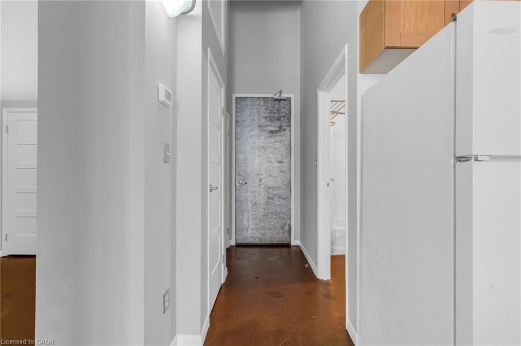 405-11 Rebecca Street Property Photo 12