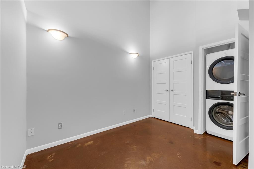405-11 Rebecca Street Property Photo 14