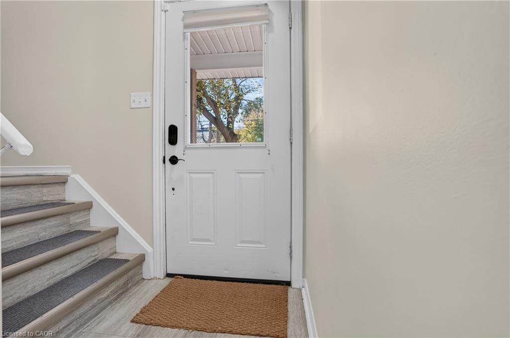 26 Huron Street Property Photo 6