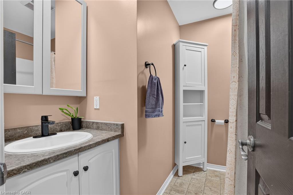 26 Huron Street Property Photo 22