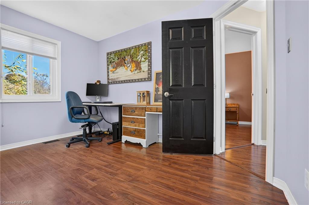 26 Huron Street Property Photo 23