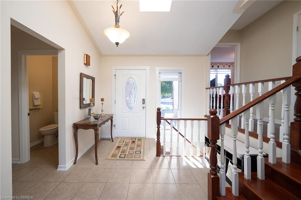 15 Fox Run Property Photo 5