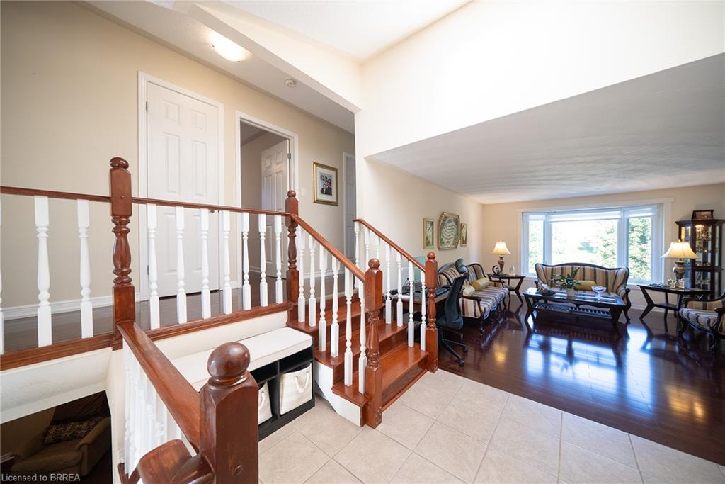 15 Fox Run Property Photo 7