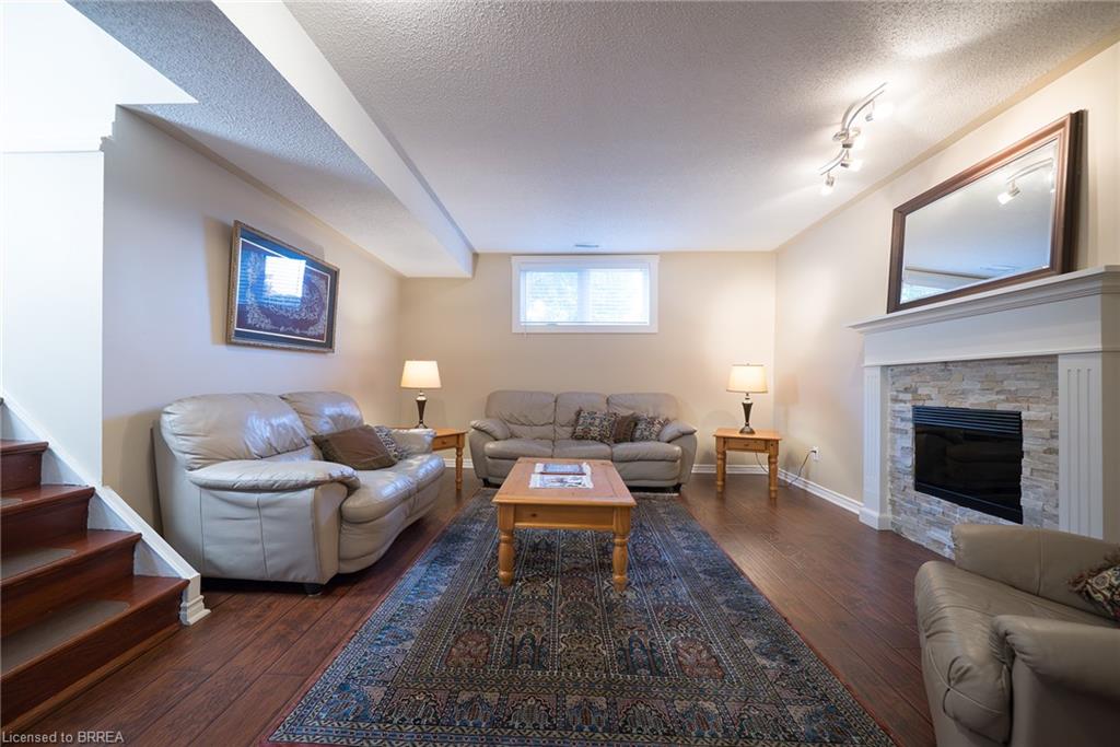 15 Fox Run Property Photo 23