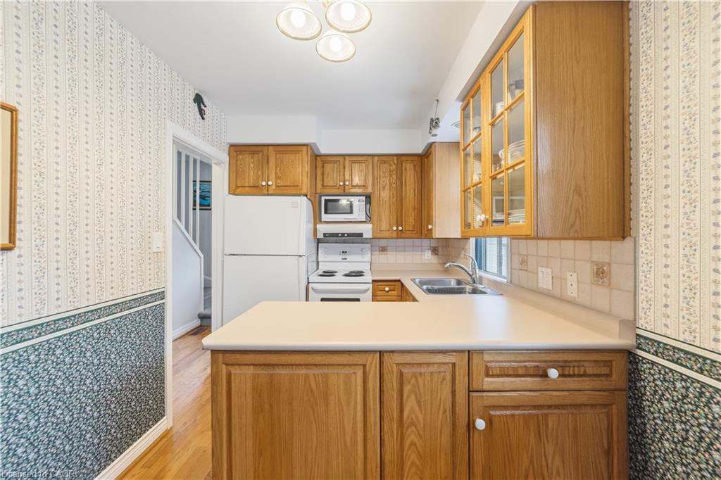 243 Jennings Crescent Property Photo 15