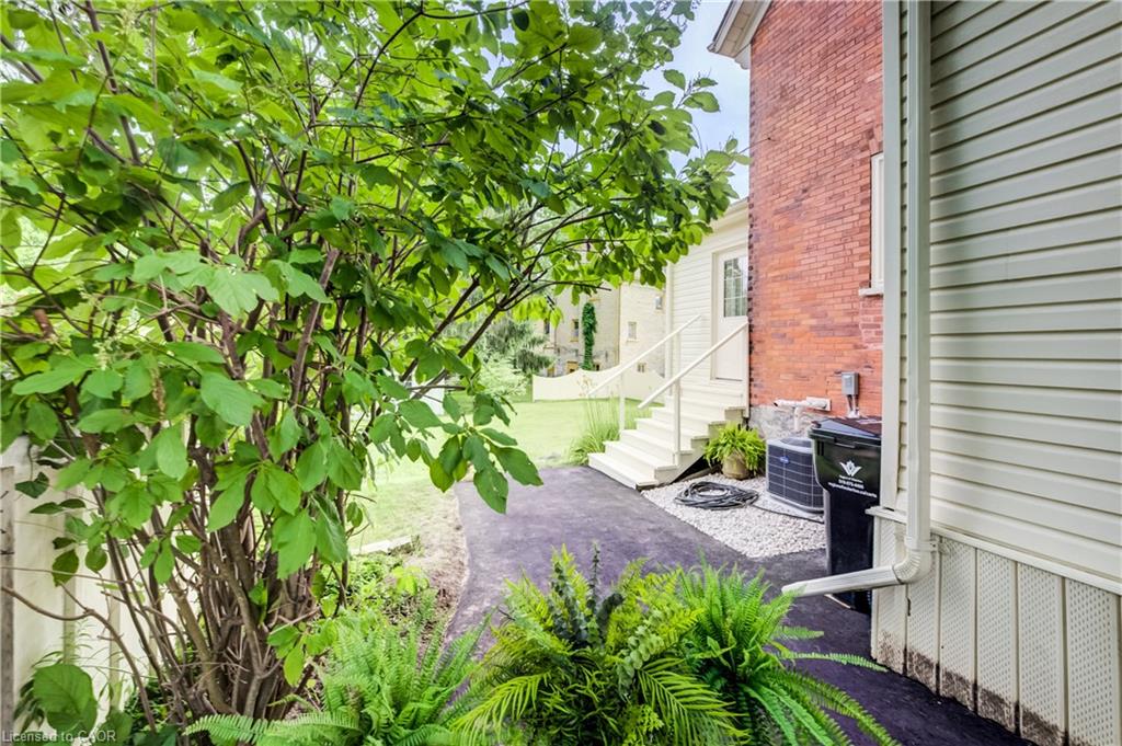 25 Central Street Property Photo 44