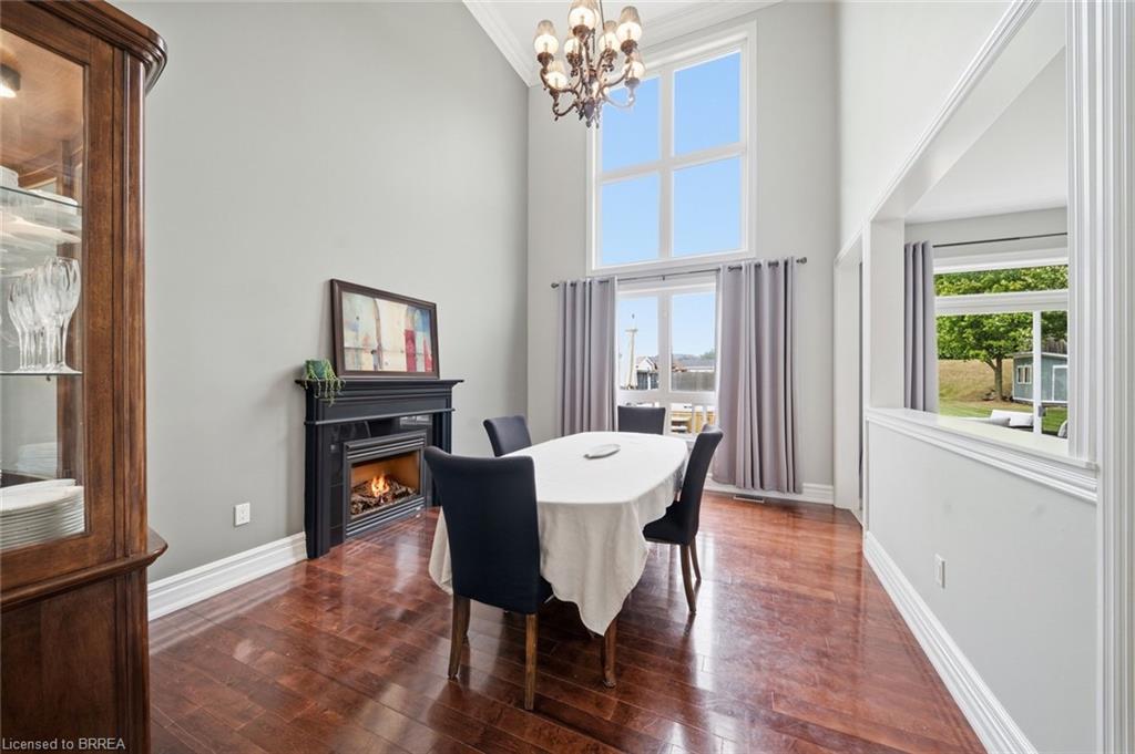 5 Hoodless Court Property Photo 8