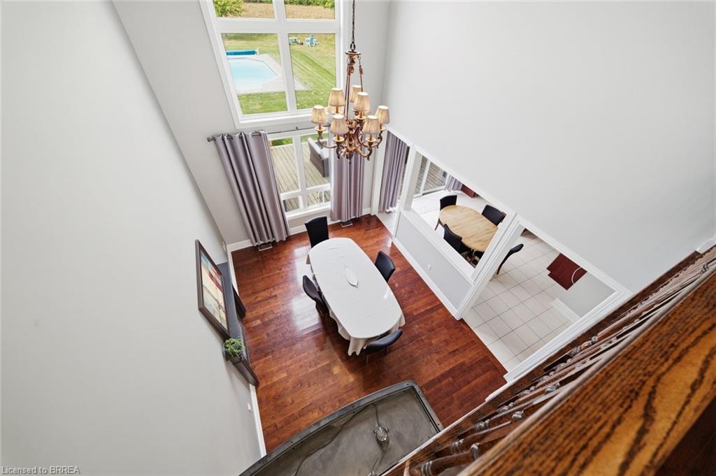 5 Hoodless Court Property Photo 10