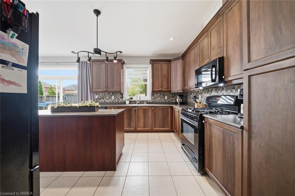 5 Hoodless Court Property Photo 16