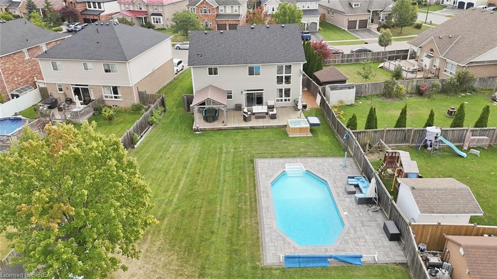 5 Hoodless Court Property Photo 26