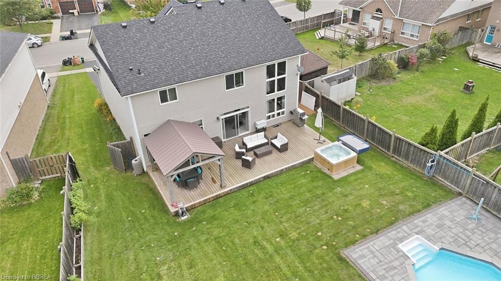 5 Hoodless Court Property Photo 27