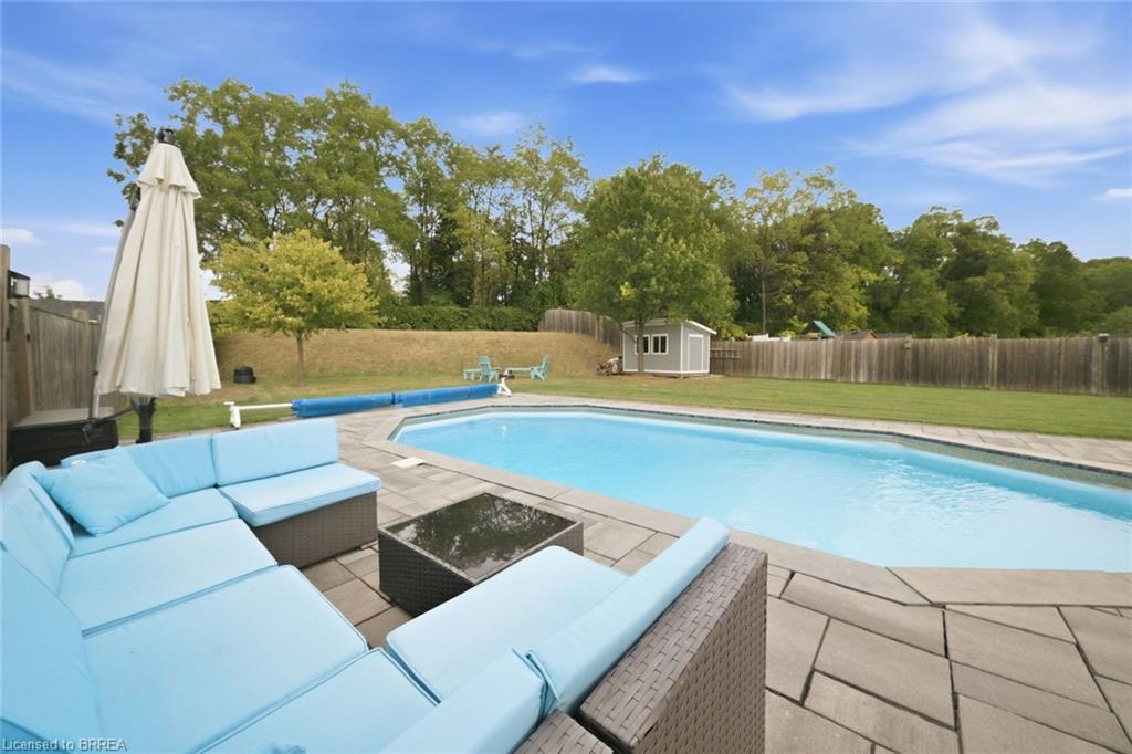 5 Hoodless Court Property Photo 35