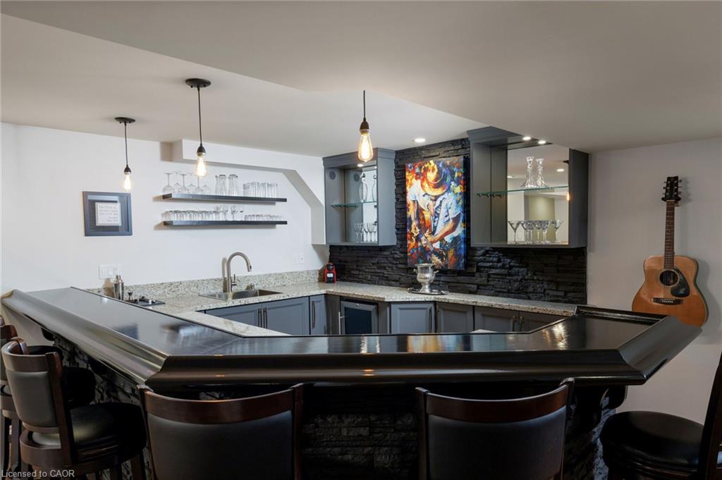 32 Parkshore Place Property Photo 30