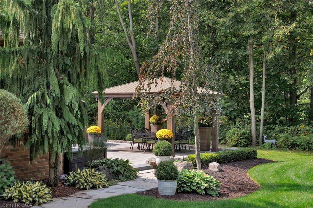 32 Parkshore Place Property Photo 36