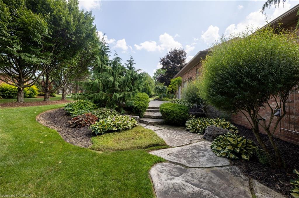 32 Parkshore Place Property Photo 39