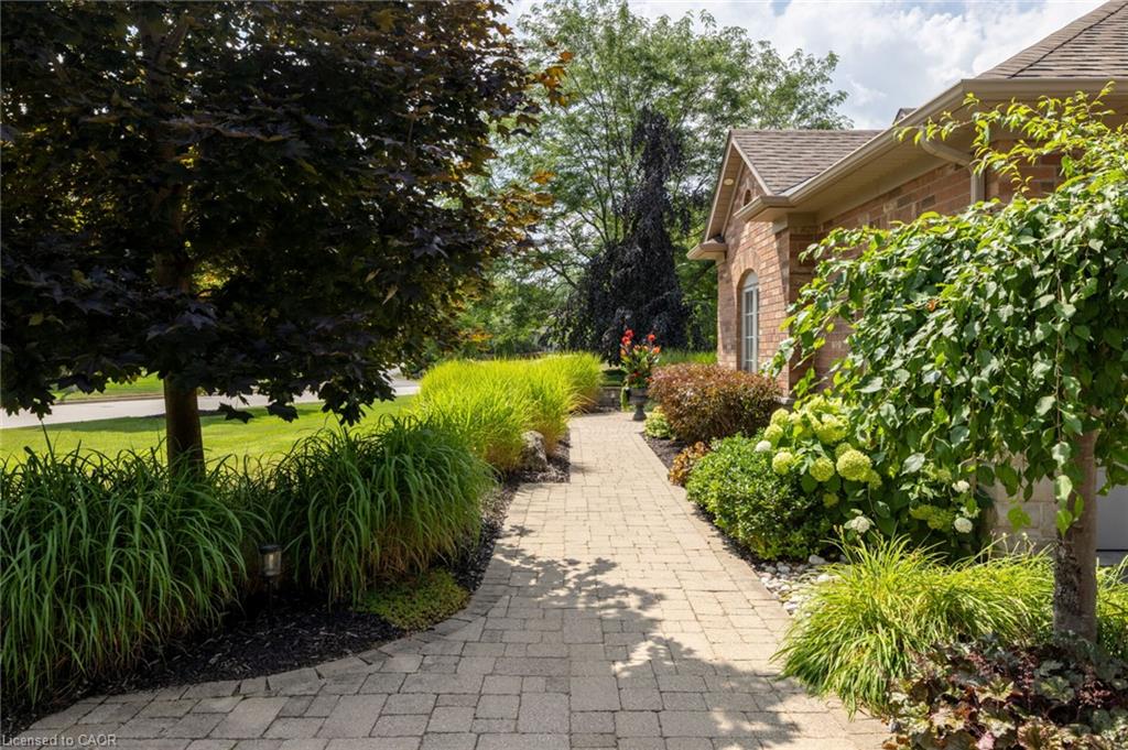 32 Parkshore Place Property Photo 42