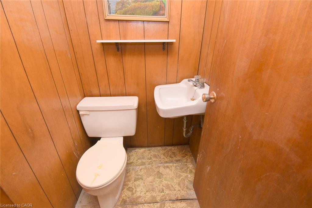 35 Tisdale Street S Property Photo 33