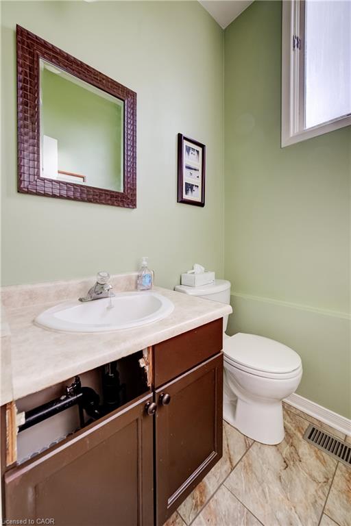 102 Bloomingdale Road N Property Photo 11